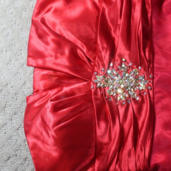 Dressed by Deb Red Satin Bodice with Tulle Skirt Formal Dress - Picture 4 of 4